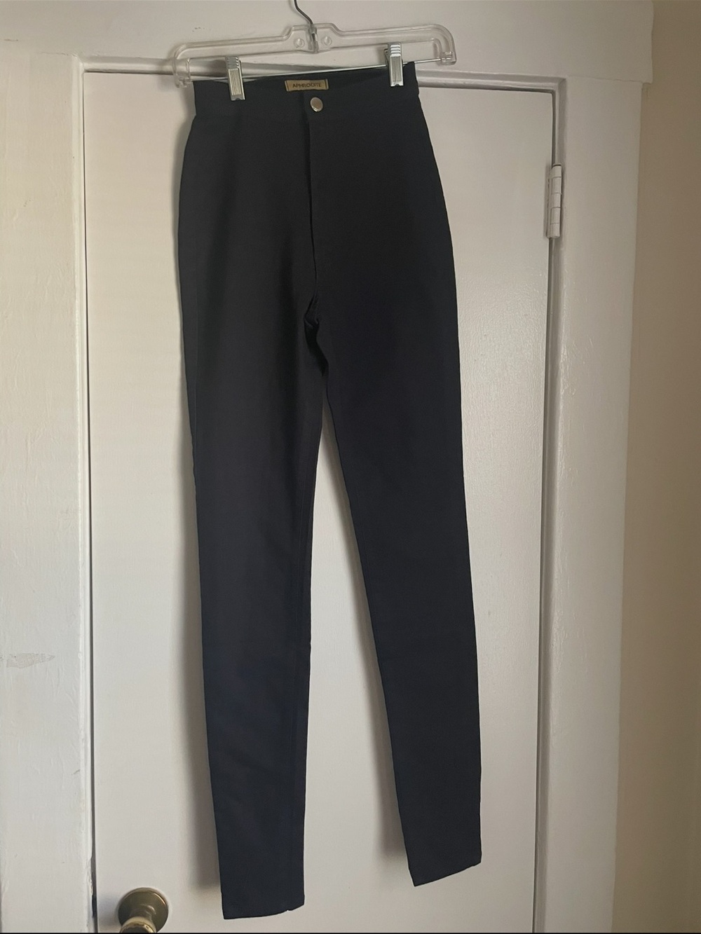 Aphrodite Black High-Waist Slim Jeggings size 3